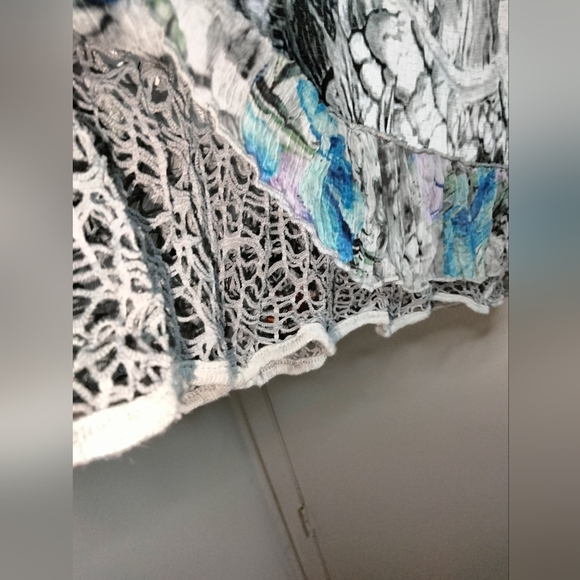 Fleur De Lis (Size S) Multicolored Textured Mix Media Lightweight Tunic Dress - Picture 9 of 10